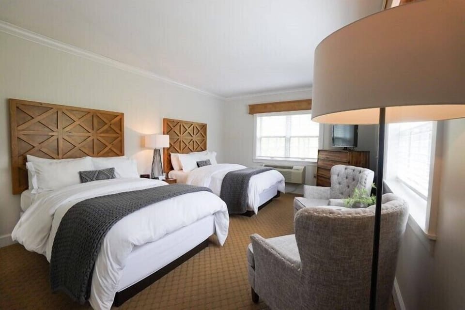 Deluxe Non-Smoking Room | 1 bedroom, premium bedding, down comforters, desk