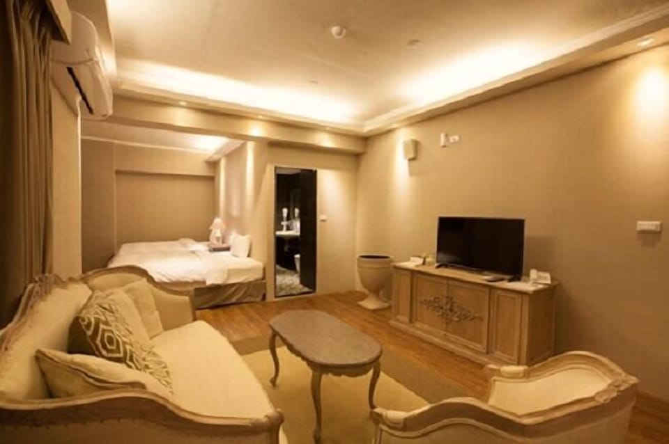 Blackout drapes, soundproofing, iron/ironing board (on request)