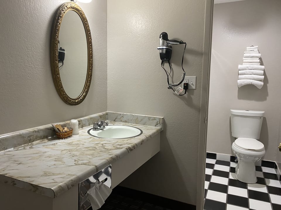 Shower, free toiletries, hair dryer, towels