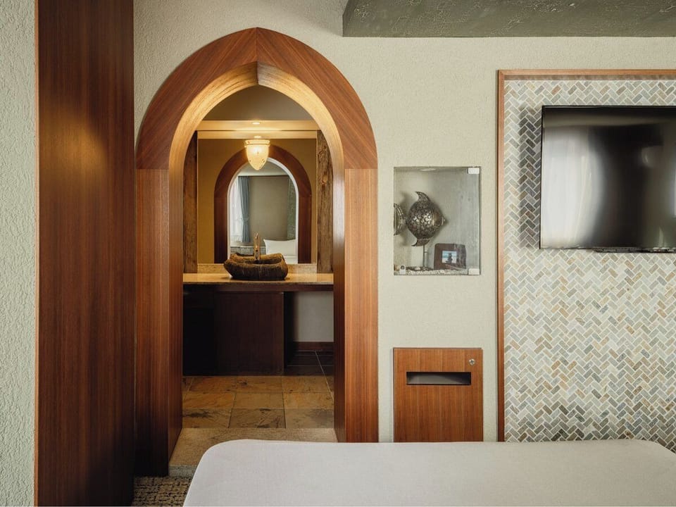 Superior Twin Room | Soundproofing, iron/ironing board, free WiFi, bed sheets