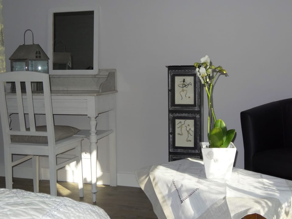 Superior Suite, Private Bathroom, Garden View (Chambre Lune) | 1 bedroom, Egyptian cotton sheets, premium bedding, memory foam beds