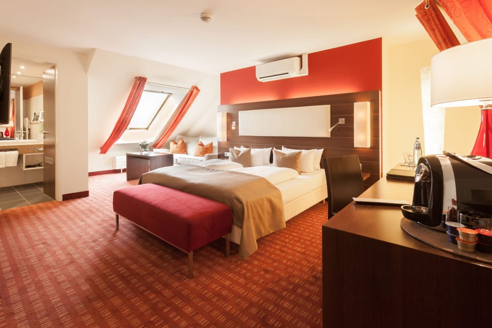 In-room safe, desk, blackout drapes, soundproofing