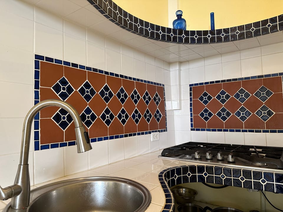 2 Bedroom Apartment, 1 Full and 1 Queen, Private Bathroom | Private kitchen | Fridge, microwave, stovetop, coffee/tea maker
