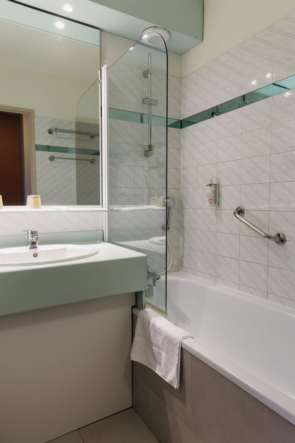 In-room safe, desk, soundproofing, iron/ironing board