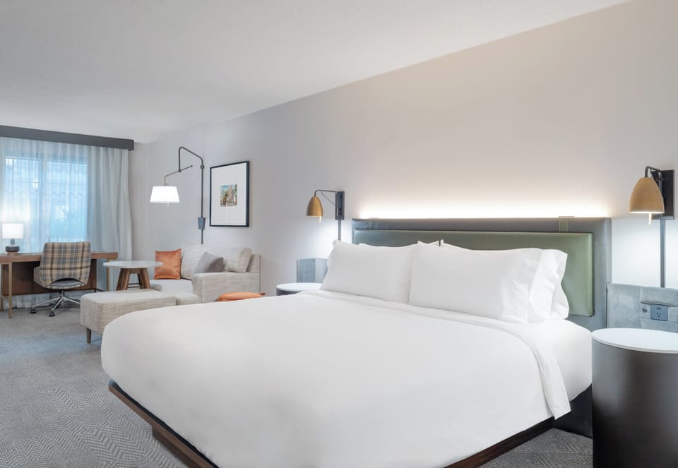In-room safe, desk, laptop workspace, iron/ironing board