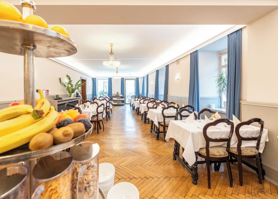 Daily continental breakfast for a fee