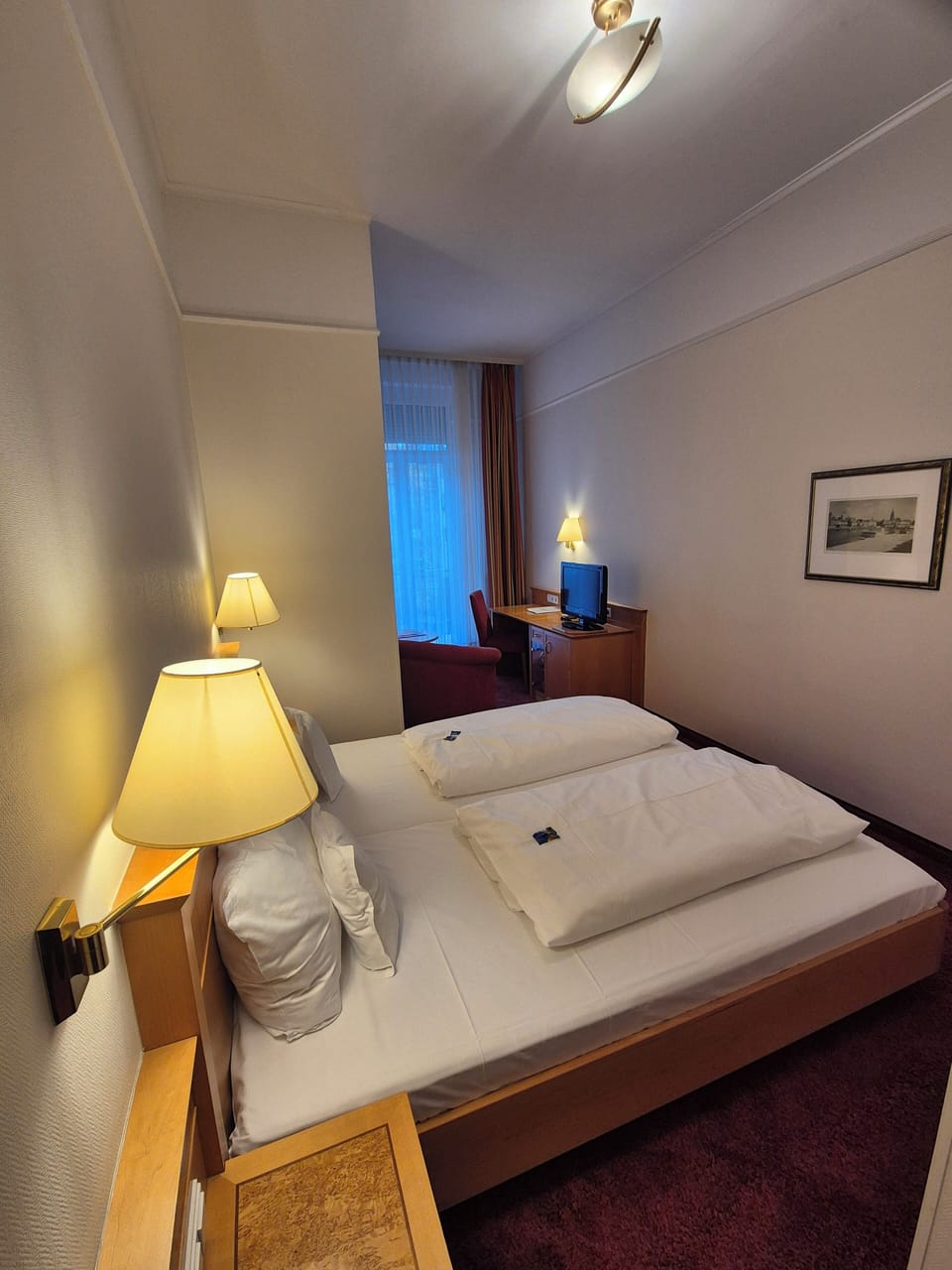 Premium bedding, minibar, in-room safe, desk