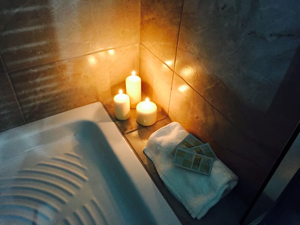 Shower, free toiletries, hair dryer, bathrobes