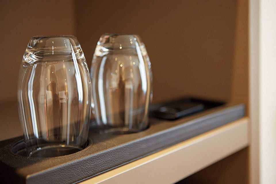 Minibar, in-room safe, desk, iron/ironing board