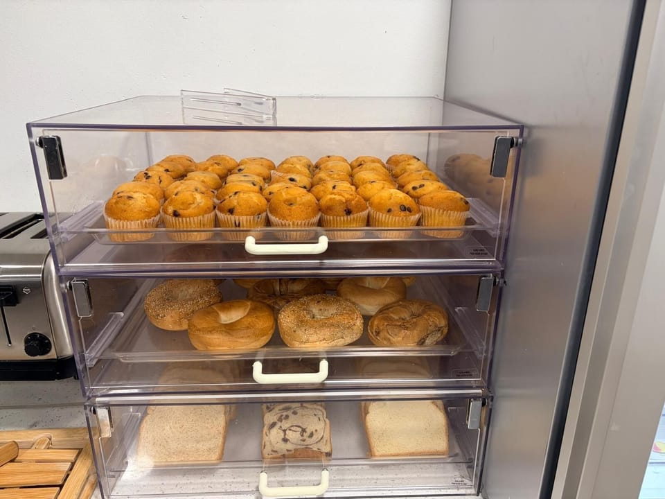 Free daily continental breakfast