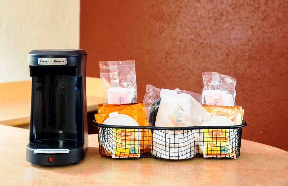 Premium bedding, in-room safe, desk, blackout drapes