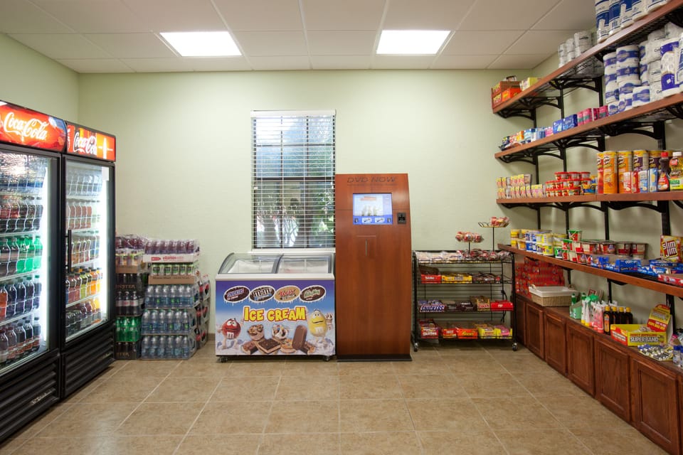 Snack bar