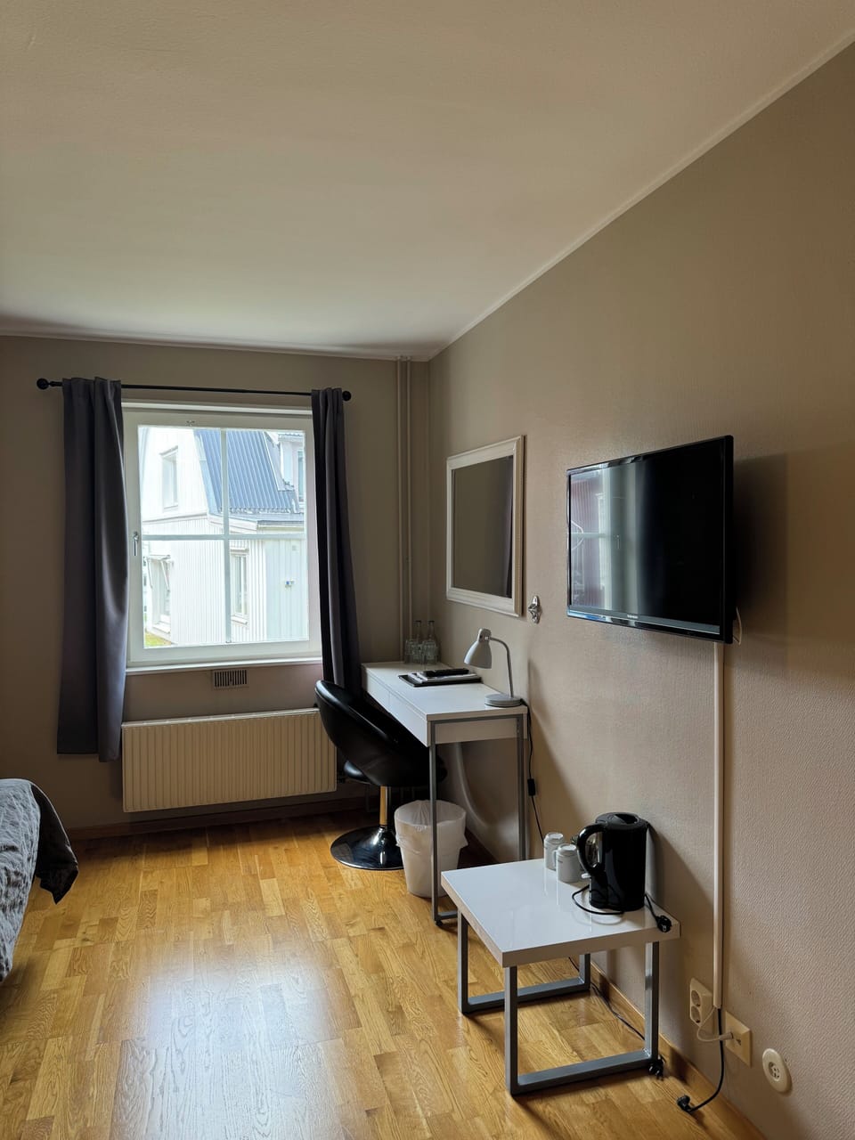 Superior Double Room | Desk, blackout drapes, iron/ironing board (on request), WiFi (free)