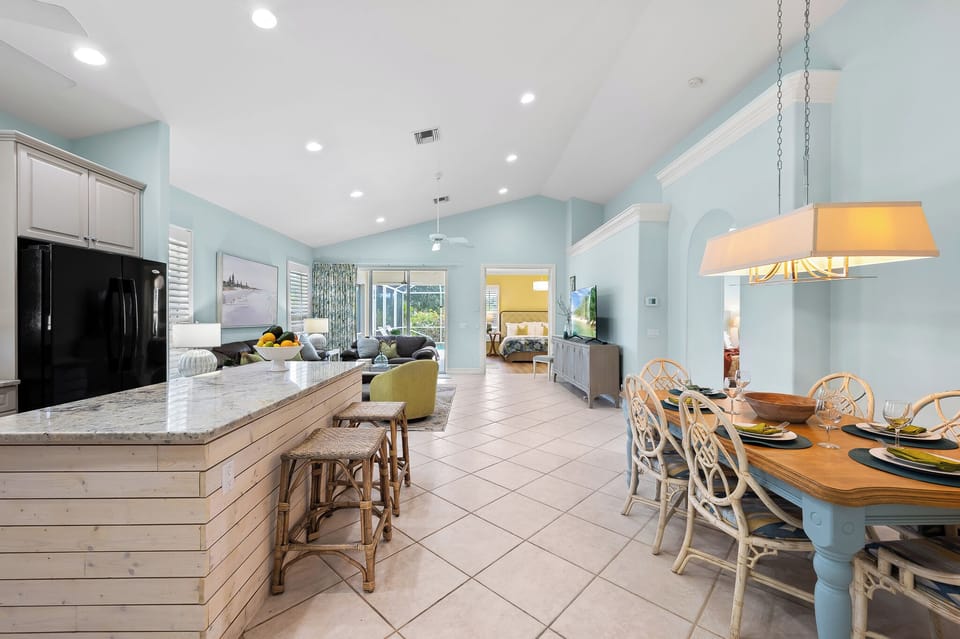 Luxury House, 3 Bedrooms, Pool View, Poolside | Private kitchen | Highchair, dining tables
