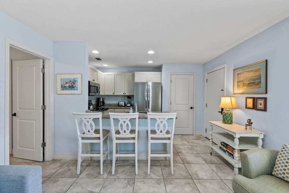 Luxury House, 1 Bedroom, City View, Executive Level | In-room dining