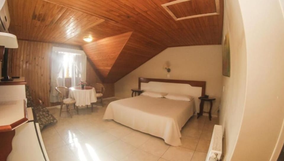 Free WiFi, bed sheets, wheelchair access