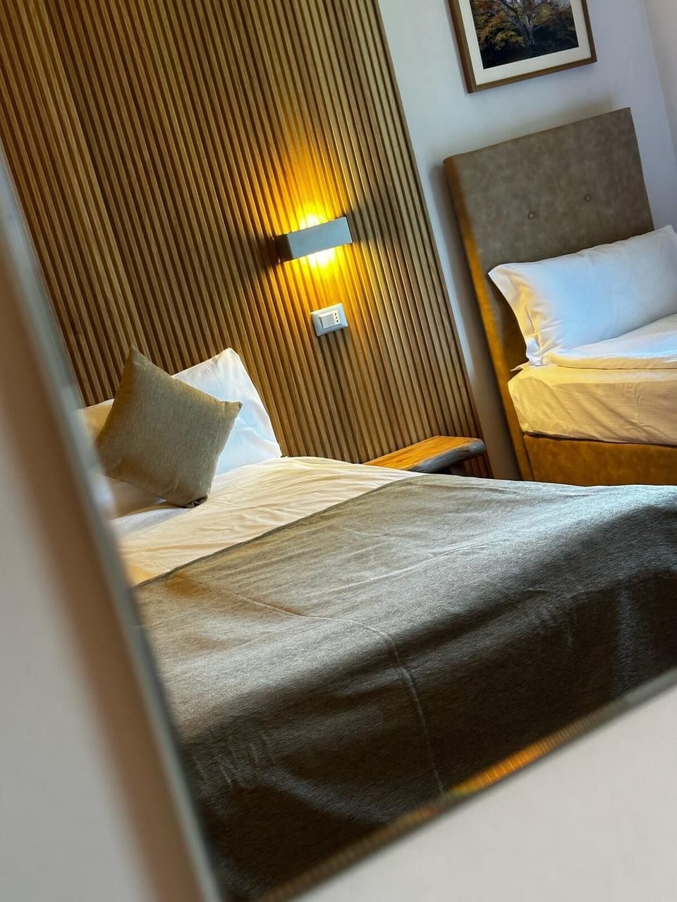 Standard Triple Room | Hypo-allergenic bedding available, minibar, in-room safe, desk