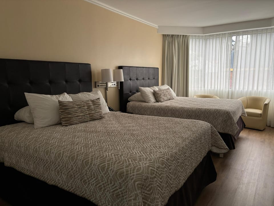 Premium Room | Minibar, in-room safe, free WiFi, bed sheets