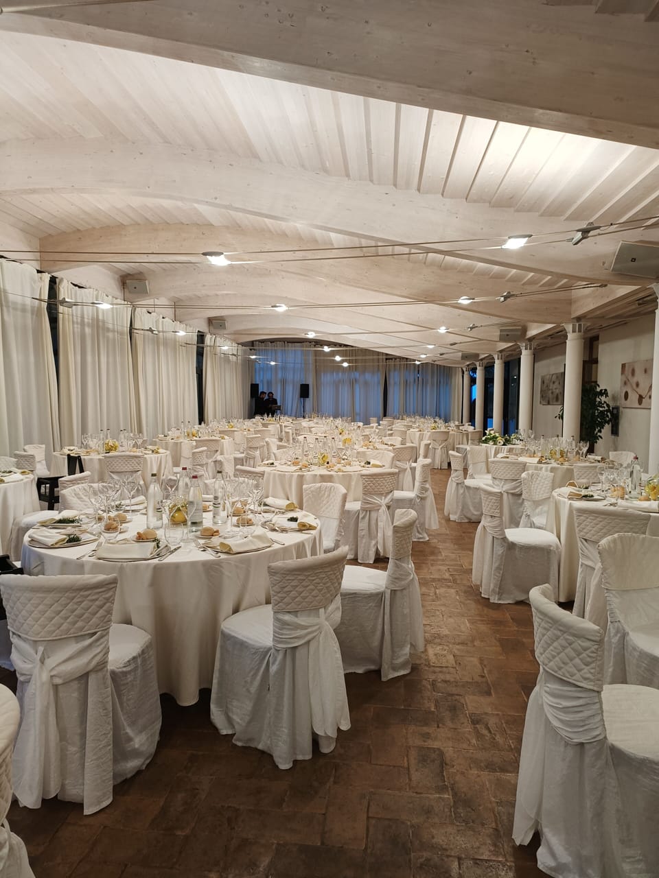 Banquet hall