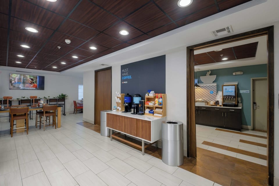 Free buffet breakfast