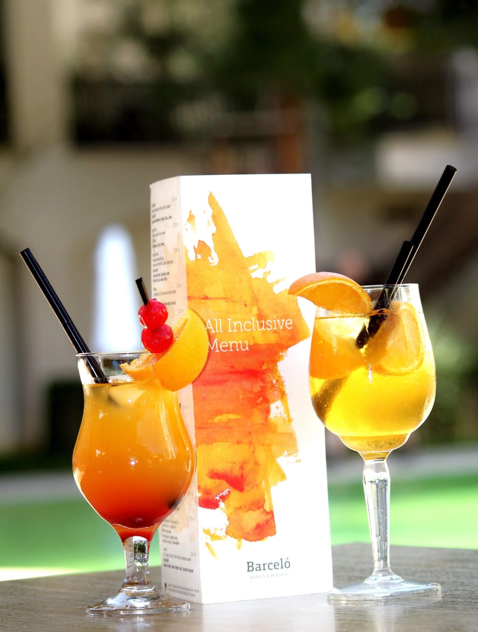 Poolside bar