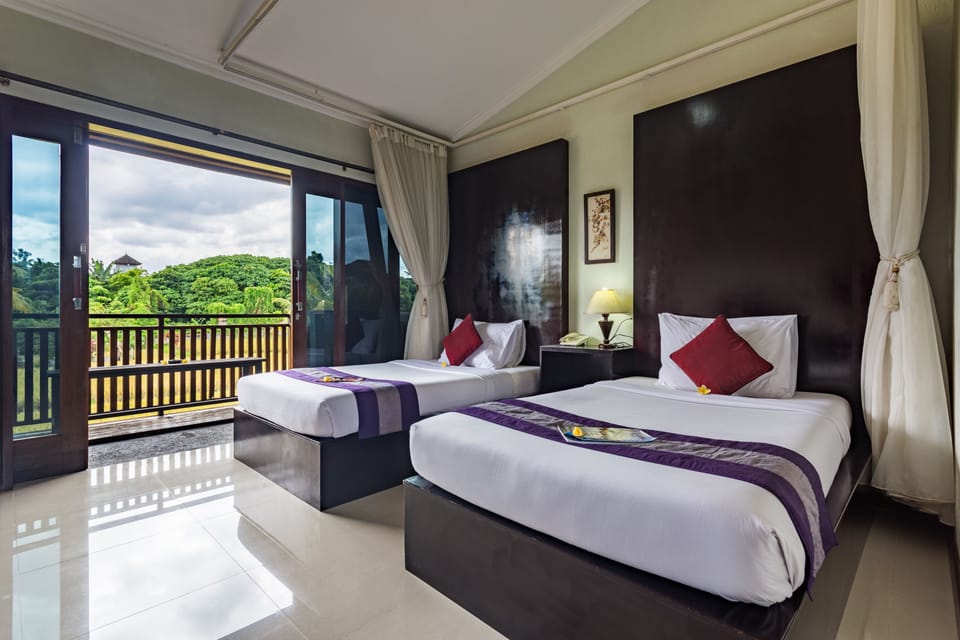Superior Room | Minibar, in-room safe, blackout drapes, free WiFi
