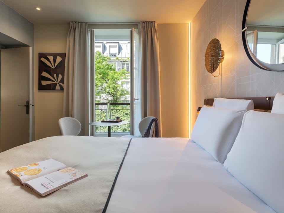 Privilege, Room, 1 Double Bed | Premium bedding, in-room safe, blackout drapes, soundproofing