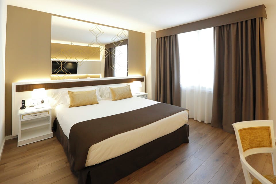 1 bedroom, minibar, in-room safe, desk