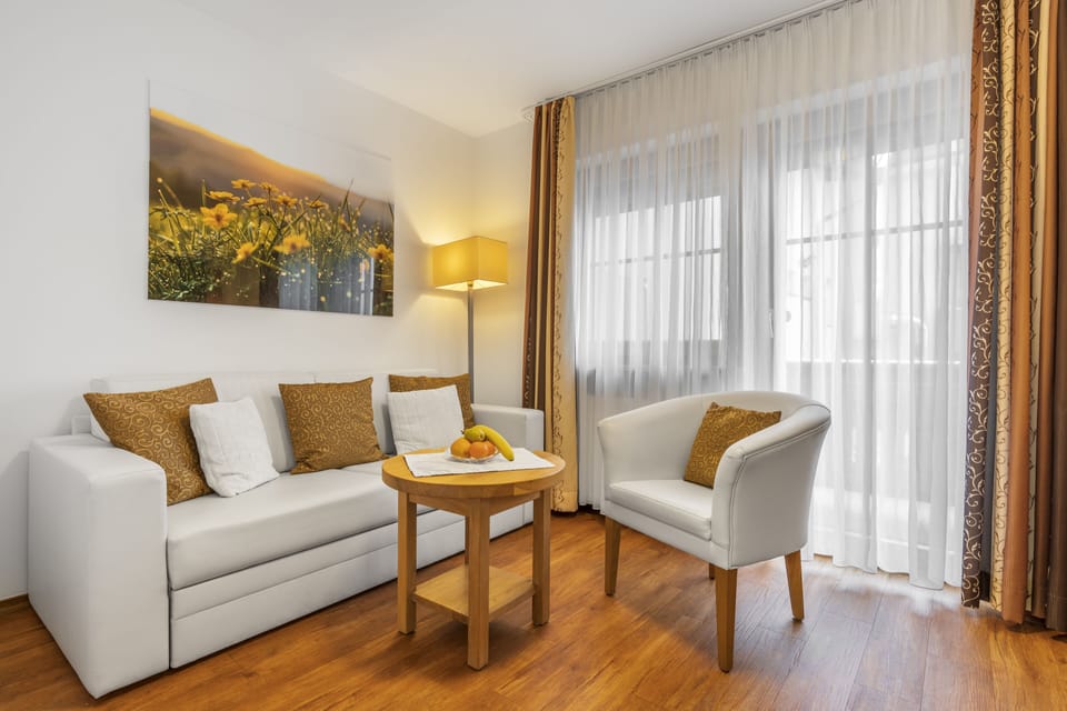 Family Suite, 2 Bedrooms | Minibar, in-room safe, desk, cribs/infant beds