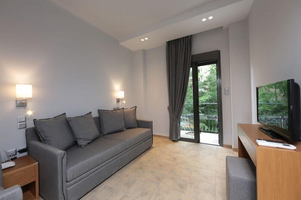 Meni Apartments Hotel Bed and Breakfast in Athens