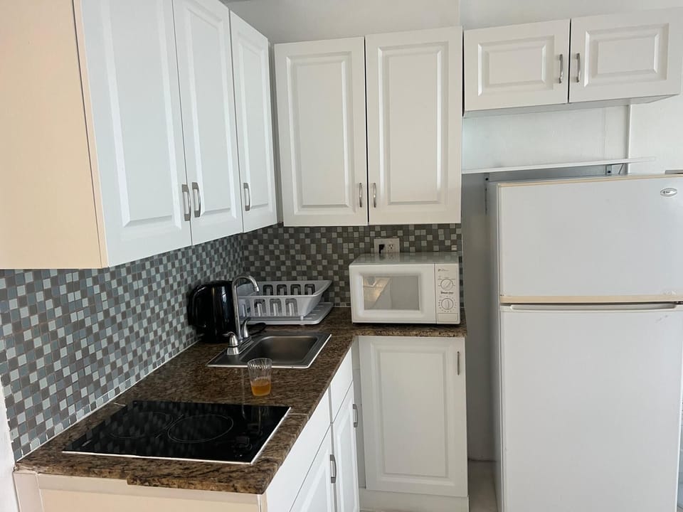 Ocean View Studio 74 | Private kitchen | Fridge, microwave, stovetop, coffee/tea maker