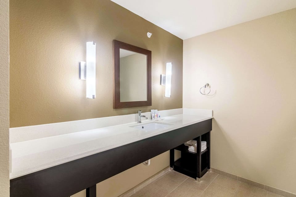 Suite, 2 Queen Beds, Non Smoking | Premium bedding, down comforters, free cribs/infant beds, free WiFi