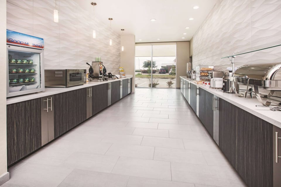 Free daily full breakfast