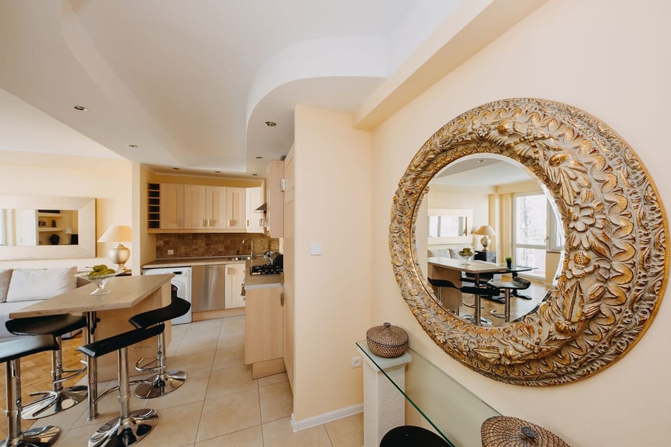 Apartment, 1 Bedroom, Balcony | Private kitchen | Full-size fridge, microwave, oven, stovetop