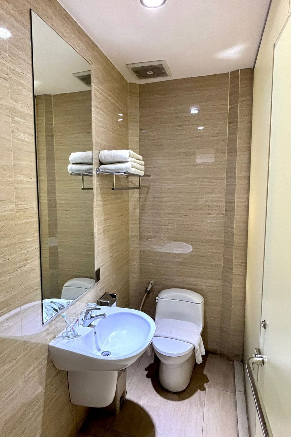 Shower, free toiletries, slippers, bidet