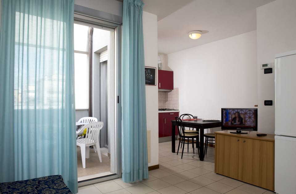 Superior Apartment, 1 Double Bed with Sofa bed | Hypo-allergenic bedding, in-room safe, iron/ironing board