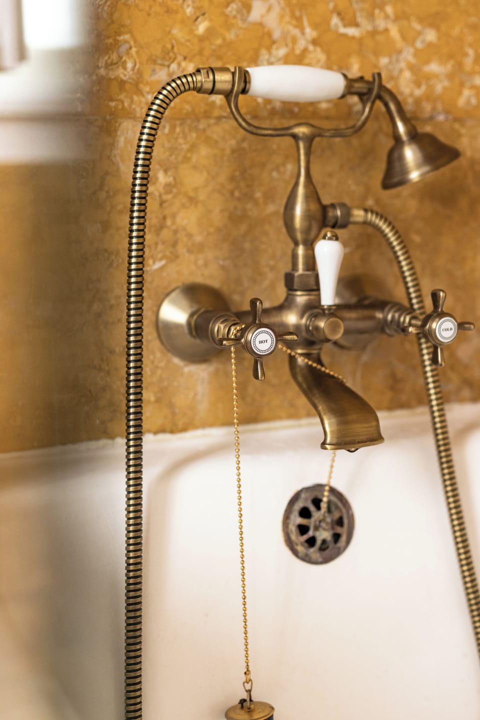 Master Suite | Bathroom | Free toiletries, hair dryer, slippers, towels