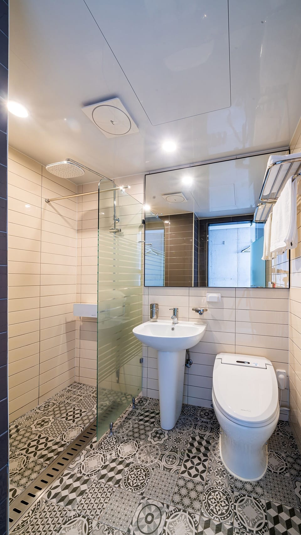 Standard Double Room, 1 Queen Bed | Blackout drapes, free WiFi, bed sheets