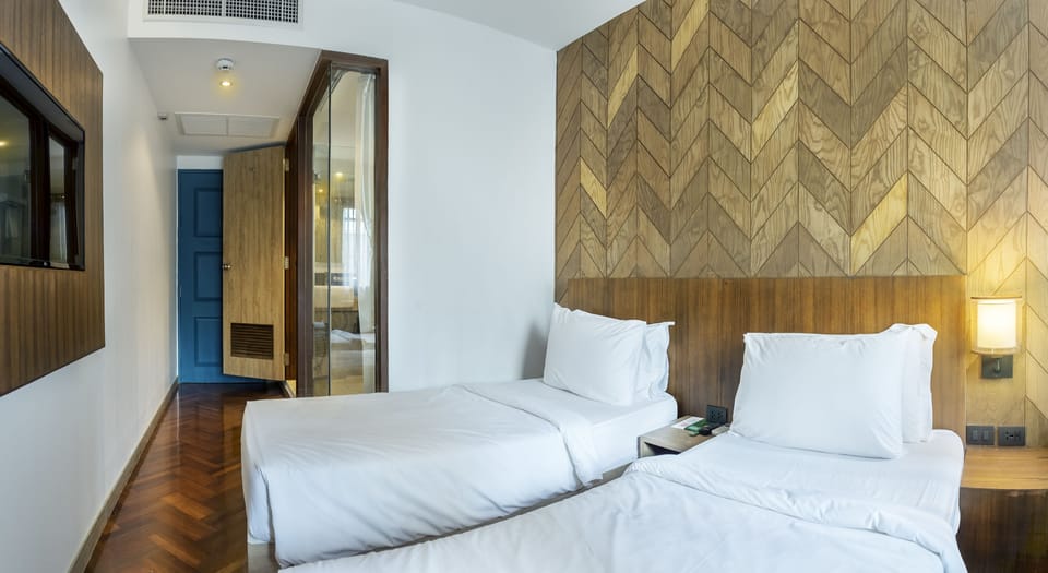 Deluxe Twin bed | Soundproofing, free WiFi, bed sheets