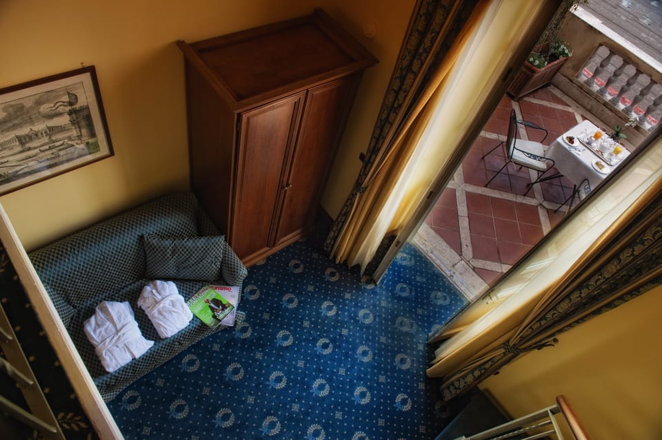 Double or Twin Room, Sea View | Minibar, in-room safe, desk, soundproofing