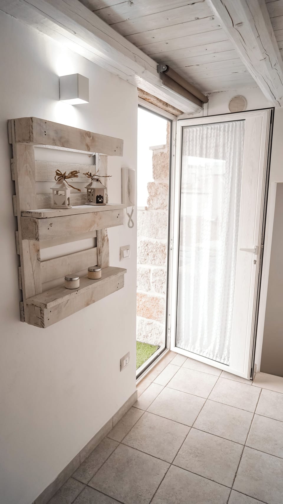 Suite, Terrace | Private kitchen | Fridge, electric kettle