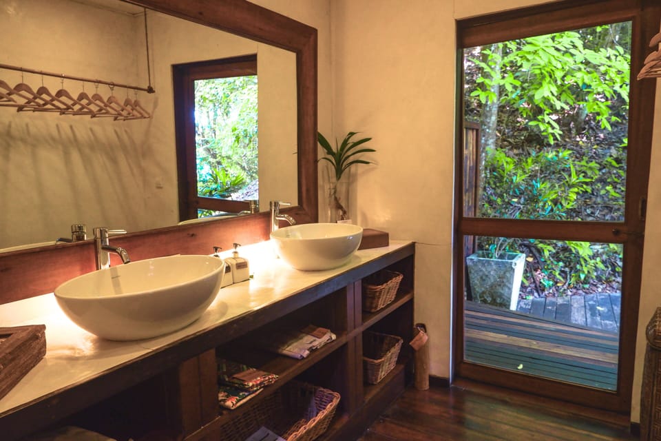 Premier Double Room, 1 King Bed, Terrace | Bathroom | Shower, rainfall showerhead, free toiletries, hair dryer