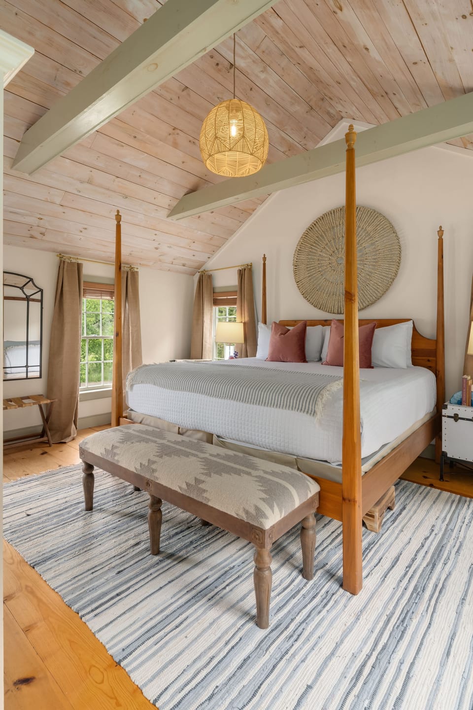 Pines Duplex Suite | Premium bedding, laptop workspace, blackout drapes