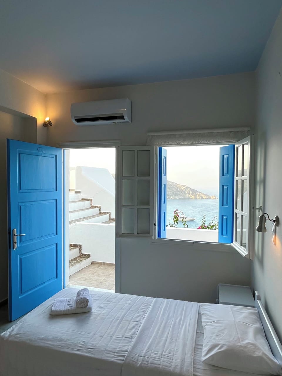 In-room safe, free cribs/infant beds, bed sheets