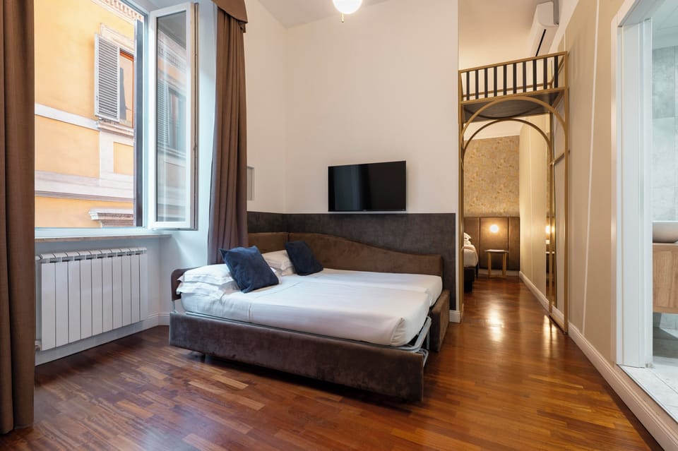 Family Suite | Premium bedding, minibar, in-room safe, desk