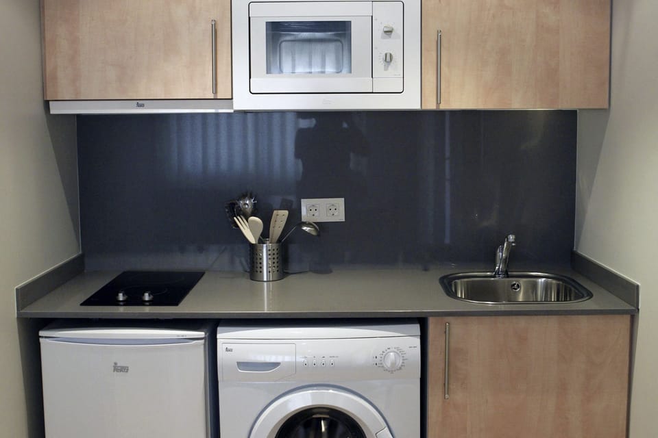 Superior Apartment, Terrace | Private kitchenette | Fridge