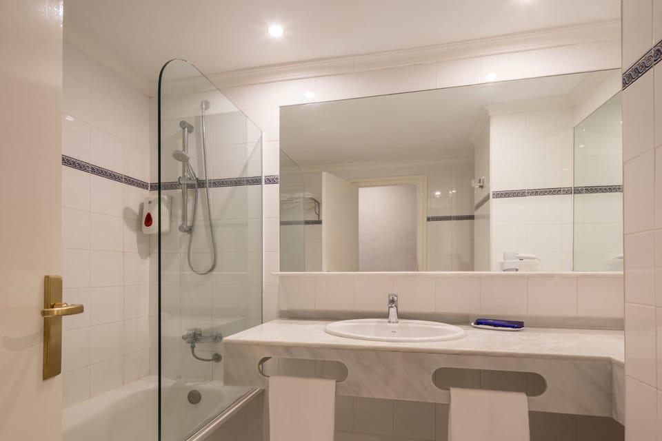 In-room safe, desk, free cribs/infant beds, free WiFi