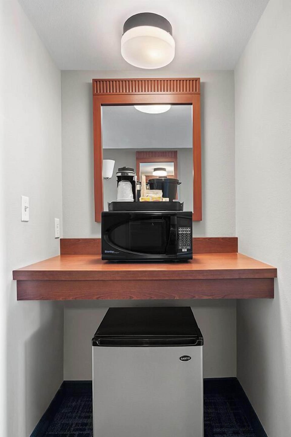 Honeymoon Room, 1 King Bed | Room amenity