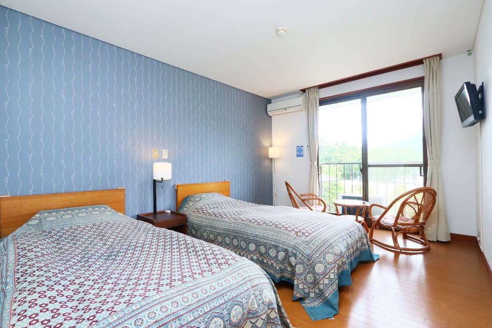 Twin Room, Lake View | Free WiFi