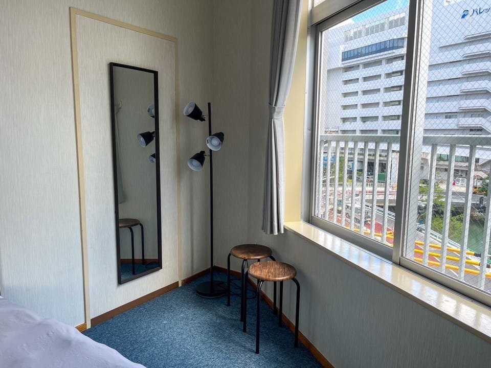 Basic Twin Room | In-room safe, WiFi (free), bed sheets